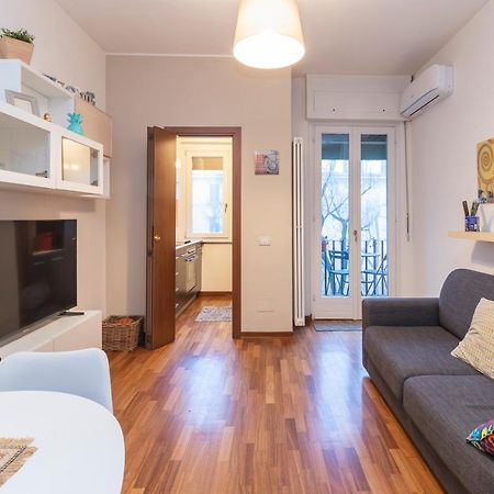 New Apartment Lomellina 34 Milan Exterior photo